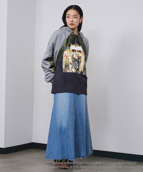 ROSE BUD（ローズバッド）の「(Michael Jackson)DANGEROUS SWEATSHIRT（Tシャツ/カットソー・レディース・グレー/チャコール・ONE SIZE）」の4枚目の写真