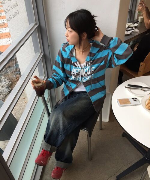 ISTKUNST(イストクンスト)の「PISS OFF ST HOOD ZIP UP_PINK(IK2EFMM483A)(パーカー・レディース・ピンク・S/M/L)」の3枚目の写真