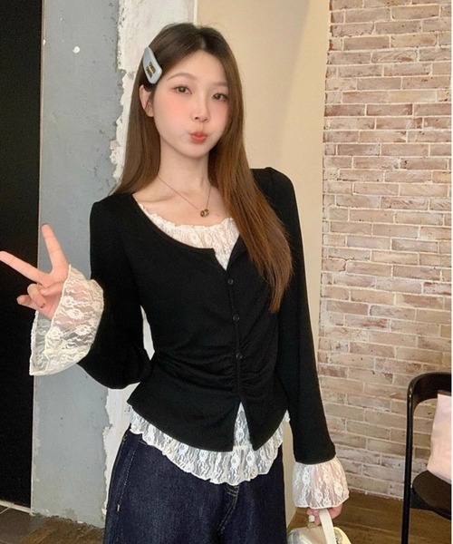 AsheKsha(アシクシャ)の「レースパッチワーク風ツーピース風長袖ニットトップス(ニット/セーター・レディース・ブラック/ブラウン・M)」の1枚目の写真