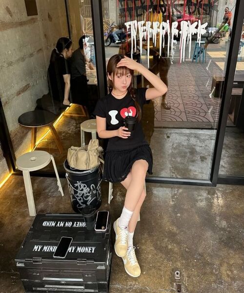 ITZAVIBE（イッザバイブ）の「I LOVE CAT CROP T SHIRT（Tシャツ/カットソー・レディース・その他・ONE SIZE）」の4枚目の写真
