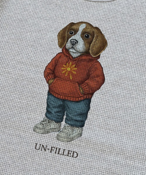 UN-FILLED(アンフィルド)の「mlt5558- UF DOG WAFFLE LONG SLEEVE T-shirt ロンT(ビーグル)-着丈前後差有(SDUF-2604BGL-M)(Tシャツ/カットソー・メンズ・アイボリー/グレー/ホワイト・ONE SIZE)」の5枚目の写真