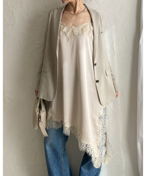 She's Closet(シーズクローゼット)の「アシンメトリーロング丈サイドスリットサテンレースキャミソール(キャミソール・レディース・ブラック/アイボリー・FREE)」の21枚目の写真
