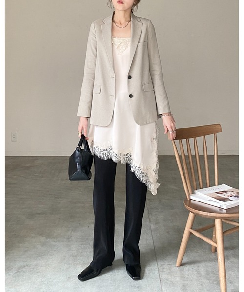 She's Closet(シーズクローゼット)の「アシンメトリーロング丈サイドスリットサテンレースキャミソール(キャミソール・レディース・ブラック/アイボリー・FREE)」の8枚目の写真