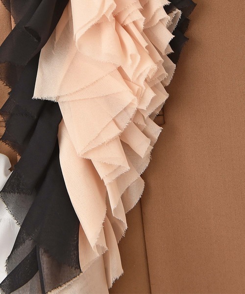 AKTE（アクテ）の「コクーンスリーブデザインジャケット（ノーカラージャケット・レディース・ブラック/キャメル・1/2）」の13枚目の写真