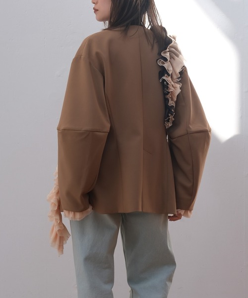 AKTE（アクテ）の「コクーンスリーブデザインジャケット（ノーカラージャケット・レディース・ブラック/キャメル・1/2）」の20枚目の写真