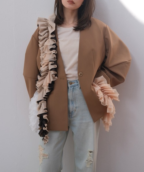 AKTE（アクテ）の「コクーンスリーブデザインジャケット（ノーカラージャケット・レディース・ブラック/キャメル・1/2）」の22枚目の写真