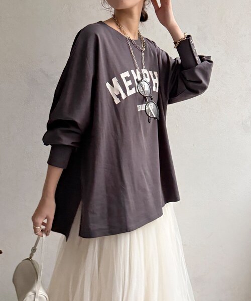 DouDou(ドゥドゥ)の「【WEB限定】MEMPHISドルマンロゴロンTEE(Tシャツ/カットソー・レディース・ダークグレー/カーキ/オフホワイト・FREE)」の2枚目の写真