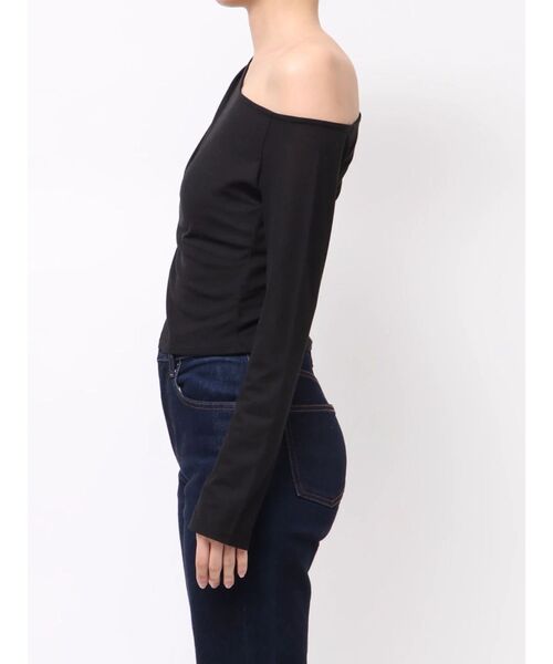 MURUA（ムルーア）の「ドレープワンショルトップス（Tシャツ/カットソー・レディース・ホワイト/ブラック/モカ・FREE）」の7枚目の写真