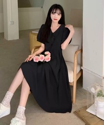 【26年春夏新作】アシンメトリーボタン Vネック パフスリーブAラインワンピース