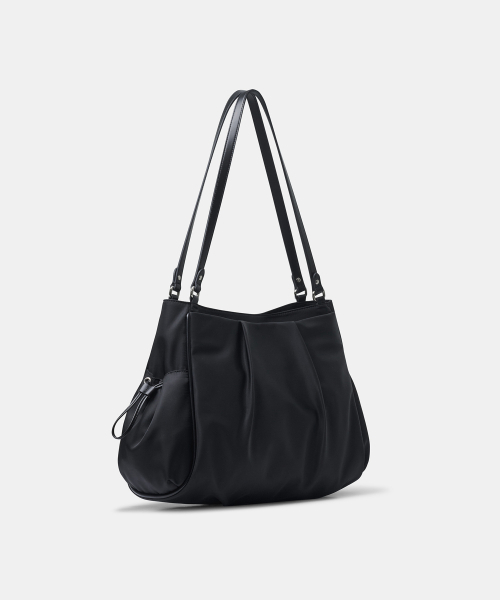 MUSINSA STANDARD WOMAN（ムシンサスタンダードウーマン）の「ウィメンズナイロンボリュームショルダーバッグ[ブラック]（ショルダーバッグ・レディース・その他・FREE）」の3枚目の写真