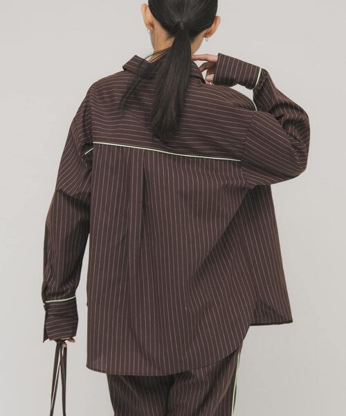 KBF(ケイビーエフ)の「ストライプBIGシャツ(シャツ/ブラウス・レディース・ブラウン/アイボリー・ONE)」の12枚目の写真