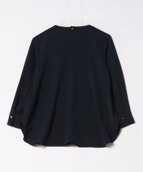 STRAWBERRY-FIELDS（ストロベリーフィールズ）の「マルチツイル_ラウンドネックブラウス（ビジネスシャツ・レディース・ブラック/オフホワイト/ネイビー・2）」の14枚目の写真