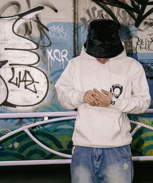 EXAMPLE(エグザンプル)の「EXAMPLE ROUND LOGO HOODIE(パーカー・メンズ・ネイビー/ブラック/アッシュ・XXL/XL/L/M)」の7枚目の写真