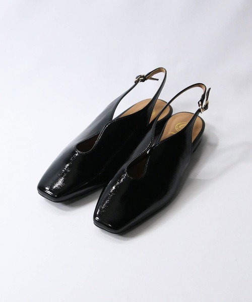 Gready Brilliant（グレディブリリアン）の「エナメルフラットパンプス（パンプス・レディース・シルバー/ブラック・38/37/36）」の10枚目の写真