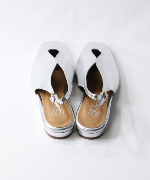 Gready Brilliant（グレディブリリアン）の「エナメルフラットパンプス（パンプス・レディース・シルバー/ブラック・38/37/36）」の14枚目の写真