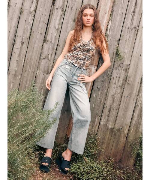 EVRIS(エヴリス)の「厚底フリンジズタッズサンダル(サンダル・レディース・ブラック/ピンク/ベージュ・SMALL/LARGE/MEDIUM)」の9枚目の写真