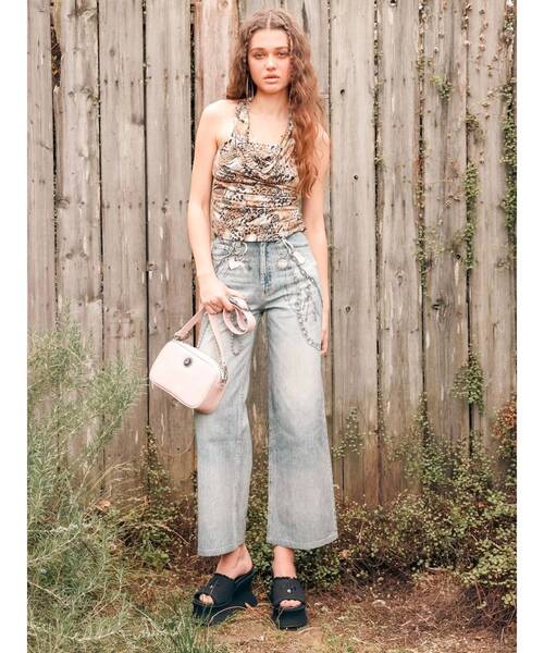 EVRIS(エヴリス)の「厚底フリンジズタッズサンダル(サンダル・レディース・ブラック/ピンク/ベージュ・SMALL/LARGE/MEDIUM)」の10枚目の写真