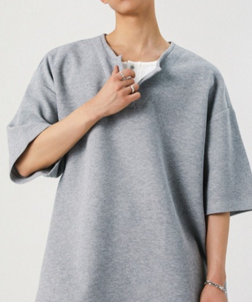 link lot（リンクロット）の「フェイクレイヤードダブルヘンリーネック無地T（Tシャツ/カットソー・メンズ・ブラック/グレー・L/M）」の9枚目の写真