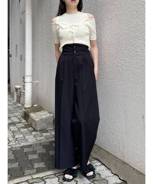 MURUA（ムルーア）の「【接触冷感】ハイウエストセンプレワイドパンツ【セットアップ着用可】（スラックス・レディース・ブルー/ベージュ/グレー/ブラック・2/1）」の6枚目の写真