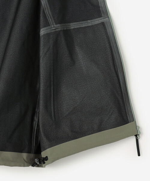 Bshop（ビショップ）の「HIKING PATROL | ARC LIGHTWEIGHT SHELL JACKET 2.0 MEN（その他アウター・メンズ・カーキ・L/M）」の7枚目の写真
