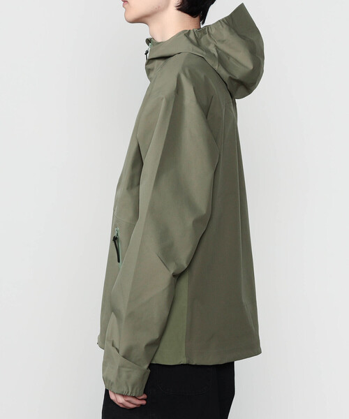 Bshop（ビショップ）の「HIKING PATROL | ARC LIGHTWEIGHT SHELL JACKET 2.0 MEN（その他アウター・メンズ・カーキ・L/M）」の12枚目の写真