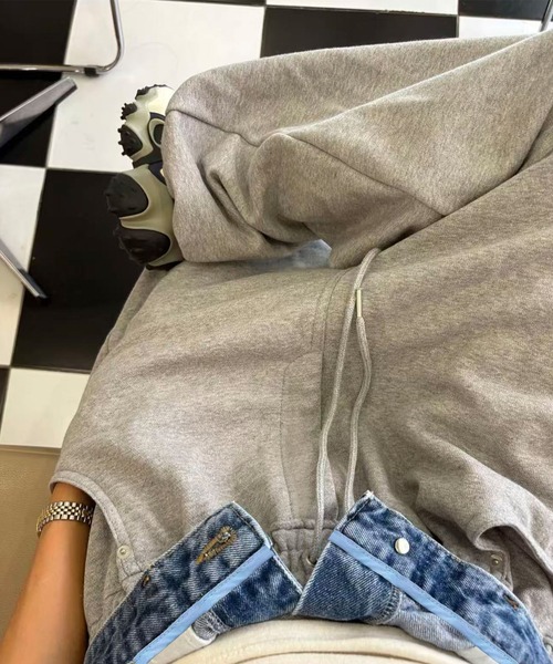 LAFFMO（ラフモ）の「デニムウエスト切り替えスウェットパンツ（その他パンツ・レディース・グレー/ブラック・F）」の4枚目の写真