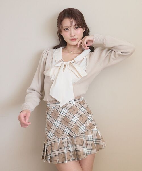MAJESTIC LEGON(マジェスティックレゴン)の「アソートヘムプリーツミニスカパン(スカート・レディース・ベージュ系その他2/ベージュ/グレー・MEDIUM)」の6枚目の写真