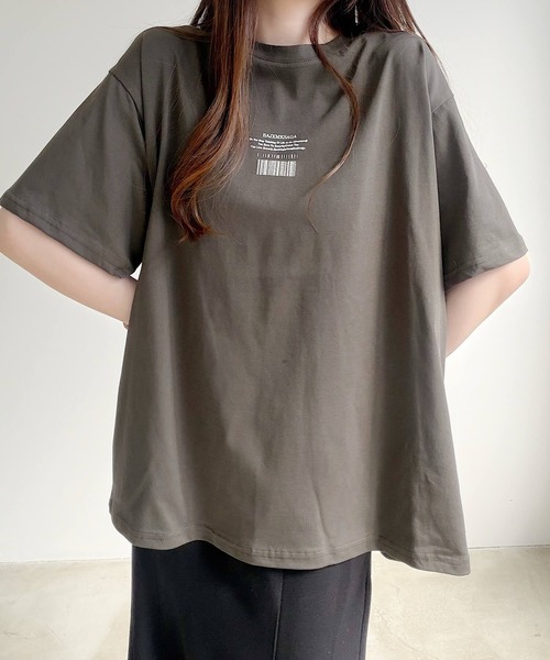 Nana（ナナ）の「ワンポイントロゴ ビッグシルエットTシャツ（Tシャツ/カットソー・レディース・チャコールグレー・FREE）」の2枚目の写真