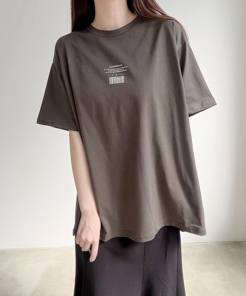 Nana（ナナ）の「ワンポイントロゴ ビッグシルエットTシャツ（Tシャツ/カットソー・レディース・チャコールグレー・FREE）」の9枚目の写真