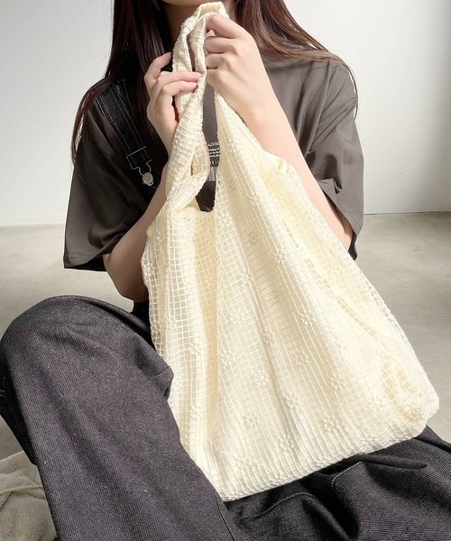 Nana（ナナ）の「ワンポイントロゴ ビッグシルエットTシャツ（Tシャツ/カットソー・レディース・チャコールグレー・FREE）」の15枚目の写真