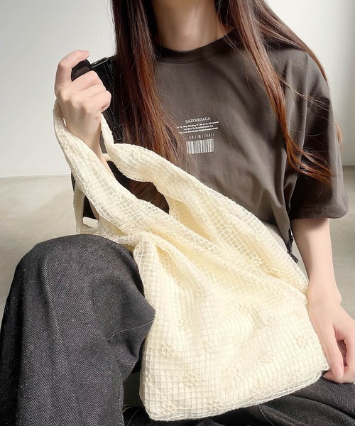 Nana（ナナ）の「ワンポイントロゴ ビッグシルエットTシャツ（Tシャツ/カットソー・レディース・チャコールグレー・FREE）」の19枚目の写真