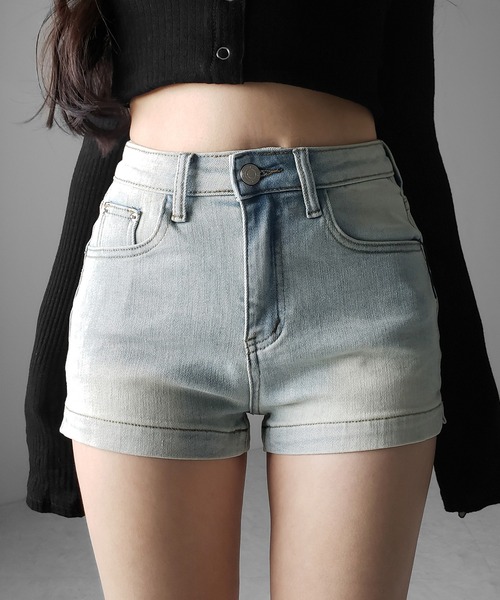 me+em select(ミームセレクト)の「【 2color /3size 】ハイウエストストレッチデニムタイトショートパンツ / high wast stretch denim tight short pants(デニムパンツ・レディース・ブルー/ブラック・MEDIUM/SMALL/LARGE)」の5枚目の写真