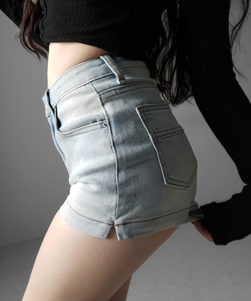 me+em select(ミームセレクト)の「【 2color /3size 】ハイウエストストレッチデニムタイトショートパンツ / high wast stretch denim tight short pants(デニムパンツ・レディース・ブルー/ブラック・MEDIUM/SMALL/LARGE)」の11枚目の写真