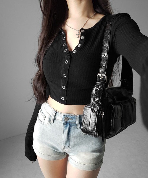 me+em select(ミームセレクト)の「【 2color /3size 】ハイウエストストレッチデニムタイトショートパンツ / high wast stretch denim tight short pants(デニムパンツ・レディース・ブルー/ブラック・MEDIUM/SMALL/LARGE)」の14枚目の写真