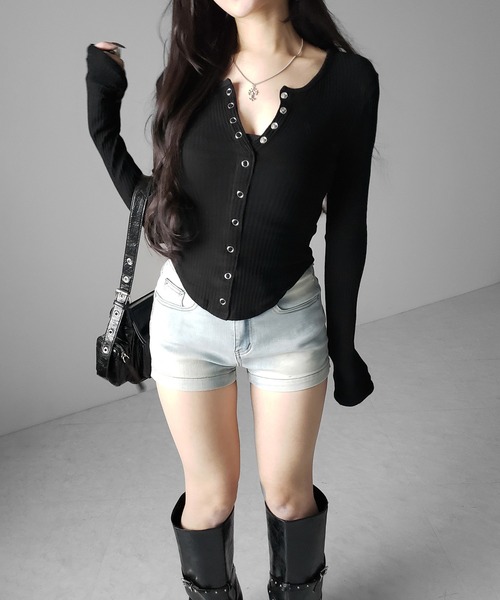 me+em select(ミームセレクト)の「【 2color /3size 】ハイウエストストレッチデニムタイトショートパンツ / high wast stretch denim tight short pants(デニムパンツ・レディース・ブルー/ブラック・MEDIUM/SMALL/LARGE)」の18枚目の写真
