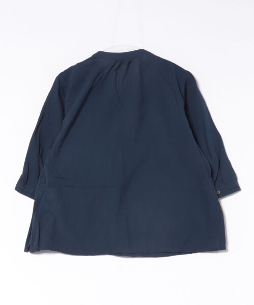 SUPER HAKKA（スーパーハッカ）の「コットンボイルワッシャー『ムーミン谷の夏まつり』刺繍スキッパーブラウス（シャツ/ブラウス・レディース・オフホワイト/イエロー/ネイビー・FREE）」の7枚目の写真