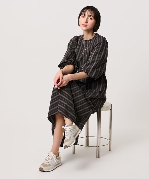 NEW BALANCE(ニューバランス)の「<New Balance>U5748DF/D スニーカー(スニーカー・レディース・ベージュ・25.5cm/25cm/23.5cm/24cm/23cm/22.5cm/24.5cm)」の9枚目の写真