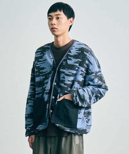 sneeuw(スニュウ)の「ユゲJQカーディガン(カーディガン/ボレロ・レディース・ベージュ/ブルー・3/1)」の1枚目の写真