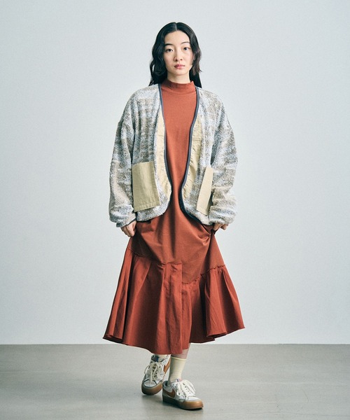 sneeuw(スニュウ)の「ユゲJQカーディガン(カーディガン/ボレロ・レディース・ベージュ/ブルー・3/1)」の10枚目の写真