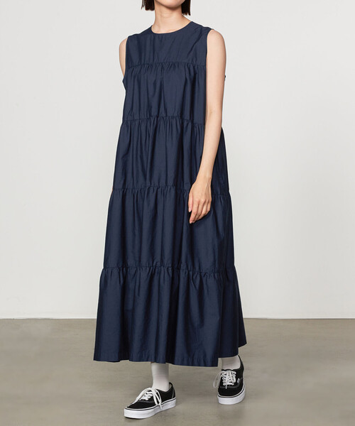 GYMPHLEX(ジムフレックス)の「Gymphlex | コットンブロード スリーブレス ティアードワンピース WOMEN(ワンピース・レディース・カーキ系1/ネイビー/ブラック系その他・14)」の1枚目の写真