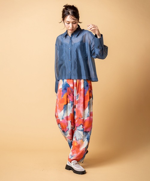 OSMOSIS（オズモーシス）の「クロップドシアーブラウス（シャツ/ブラウス・レディース・ホワイト/ブラック/ブルー・ONE SIZE）」の4枚目の写真