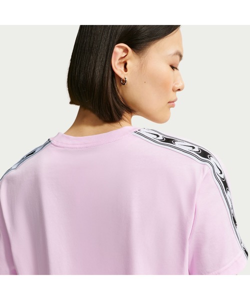 NIKE（ナイキ）の「NIKE/ナイキ W NSW CLSC CROP VARSITY18（Tシャツ/カットソー・レディース・グレー/ライトブルー/ピンク・L/XL/S/M）」の14枚目の写真