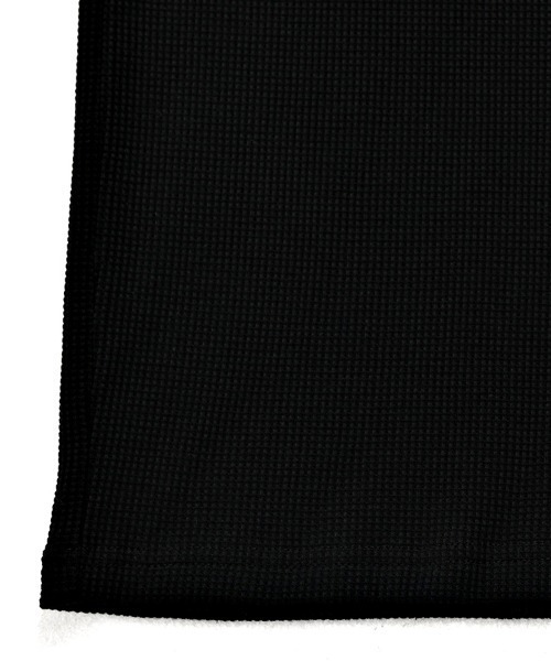 RUDOL（ルドル）の「『RUDOL/ルドル』ワンポイント刺繍ワッフルヘンリーネックTEE（Tシャツ/カットソー・メンズ・ブラック/ホワイト・L/M）」の16枚目の写真