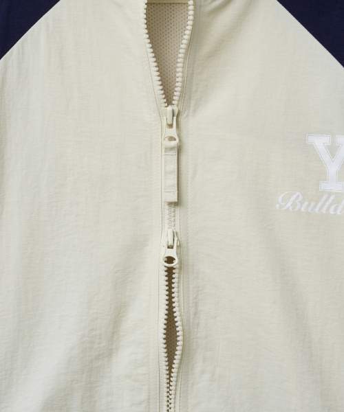 YALE(イェール)の「ブルドッグス トラック ウィンドブレーカー_アイボリー(ナイロンジャケット・レディース・その他・SMALL/MEDIUM/LARGE/X-LARGE)」の5枚目の写真