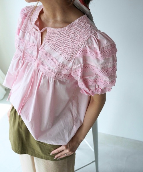SANSeLF(サンセルフ)の「【SANSeLF】フロントリボンシャーリングレースパフブラウス saw26s063(シャツ/ブラウス・レディース・ホワイト/ピンク/ブラック・FREE)」の7枚目の写真
