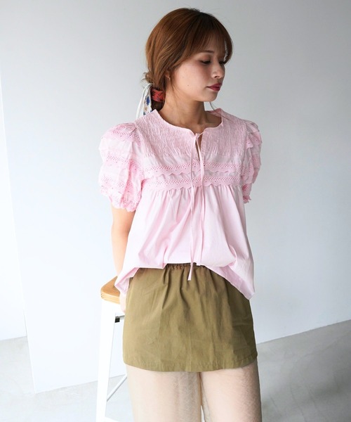 SANSeLF(サンセルフ)の「【SANSeLF】フロントリボンシャーリングレースパフブラウス saw26s063(シャツ/ブラウス・レディース・ホワイト/ピンク/ブラック・FREE)」の9枚目の写真