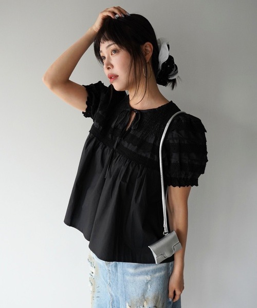 SANSeLF(サンセルフ)の「【SANSeLF】フロントリボンシャーリングレースパフブラウス saw26s063(シャツ/ブラウス・レディース・ホワイト/ピンク/ブラック・FREE)」の12枚目の写真
