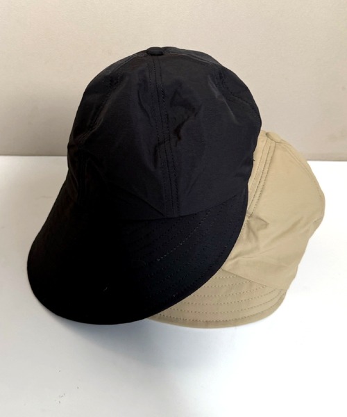 Q(キュー)の「UVワイドバイザーCAP(キャップ・レディース・ライトベージュ/ブラック・MEDIUM)」の3枚目の写真