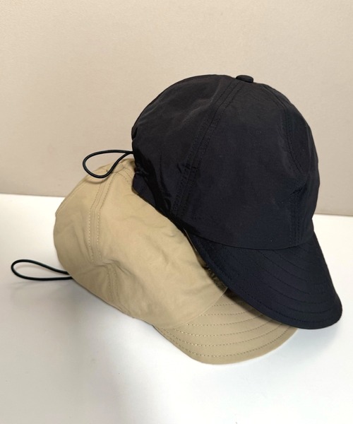 Q(キュー)の「UVワイドバイザーCAP(キャップ・レディース・ライトベージュ/ブラック・MEDIUM)」の4枚目の写真