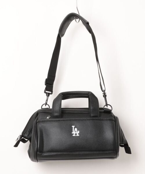 MLB(メジャーリーグベースボール)の「MLB シボ生地がま口ボストン(M)1【ヤンキース/ドジャース】(ボストンバッグ・レディース・ブラック×ホワイト/ブラック×ブラック/ブラック系その他・FREE)」の3枚目の写真